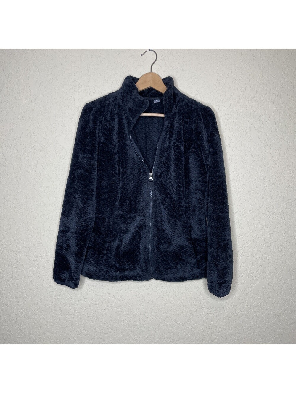 FREE2B Full Zip Jacket Women's Size M Black Cozy Faux Fur with Pockets…